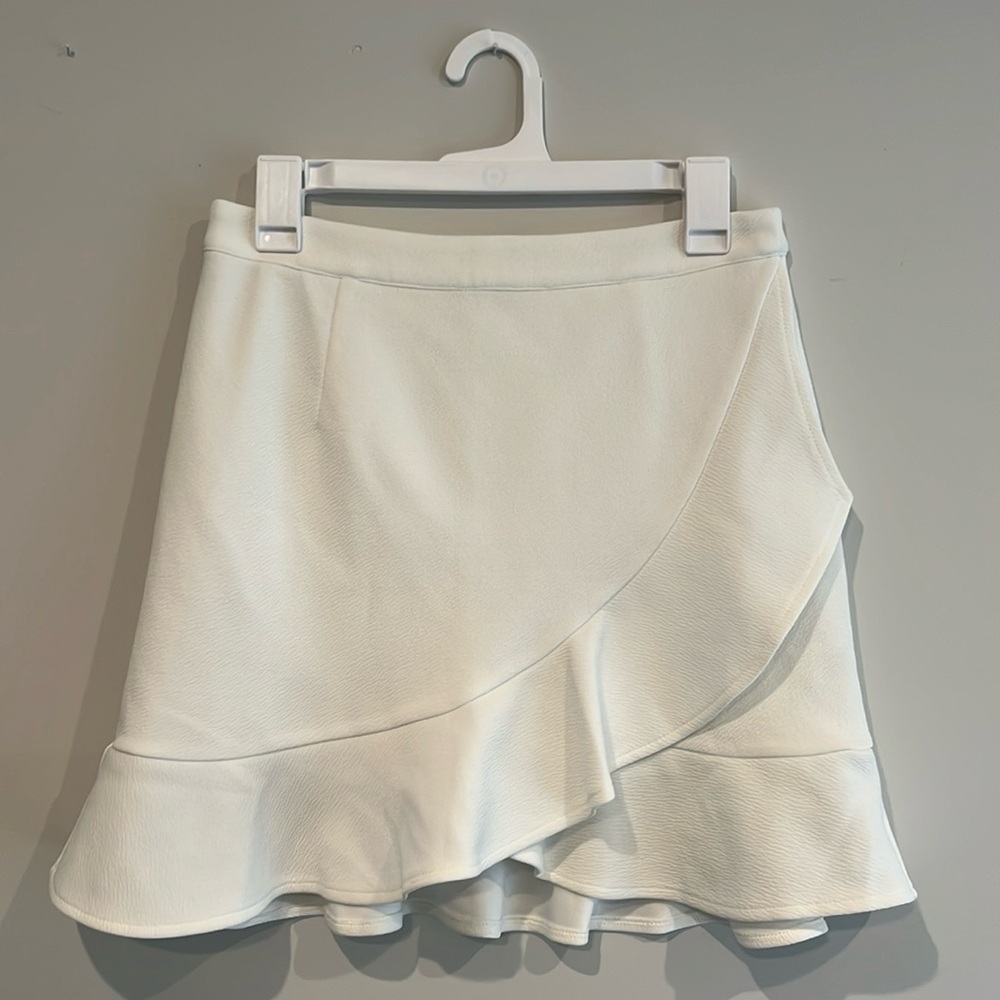Lovers + Friends white ruffle skirt